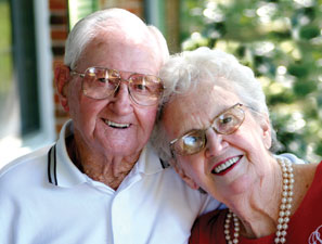 Photo of a couple smiling. Link to Life Stage Gift Planner Over Age 70 Situations.
