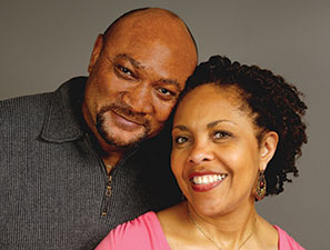 Photo of a couple smiling. Link to Life Stage Gift Planner Under Age 60 Situations.
